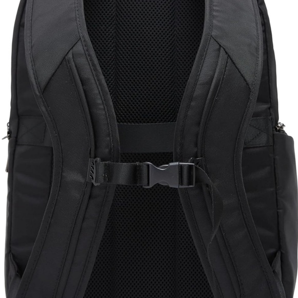 NWT Travelon 5-Point Anti-Theft Security Bag Backpack Urban Collection Black - Picture 4 of 16